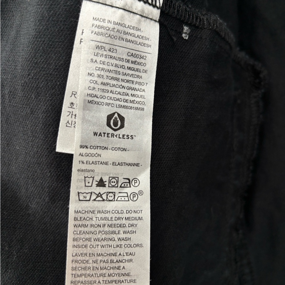 Signature by Levi Strauss Black Denim Jacket - Picture 5 of 6